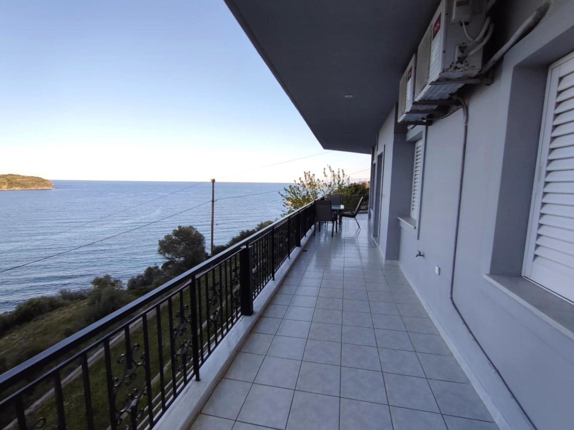 Aegean Beachfront Petriai Ngoại thất bức ảnh
